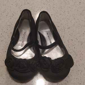 Beautiful shoes by Nordstrom 🍀🌸